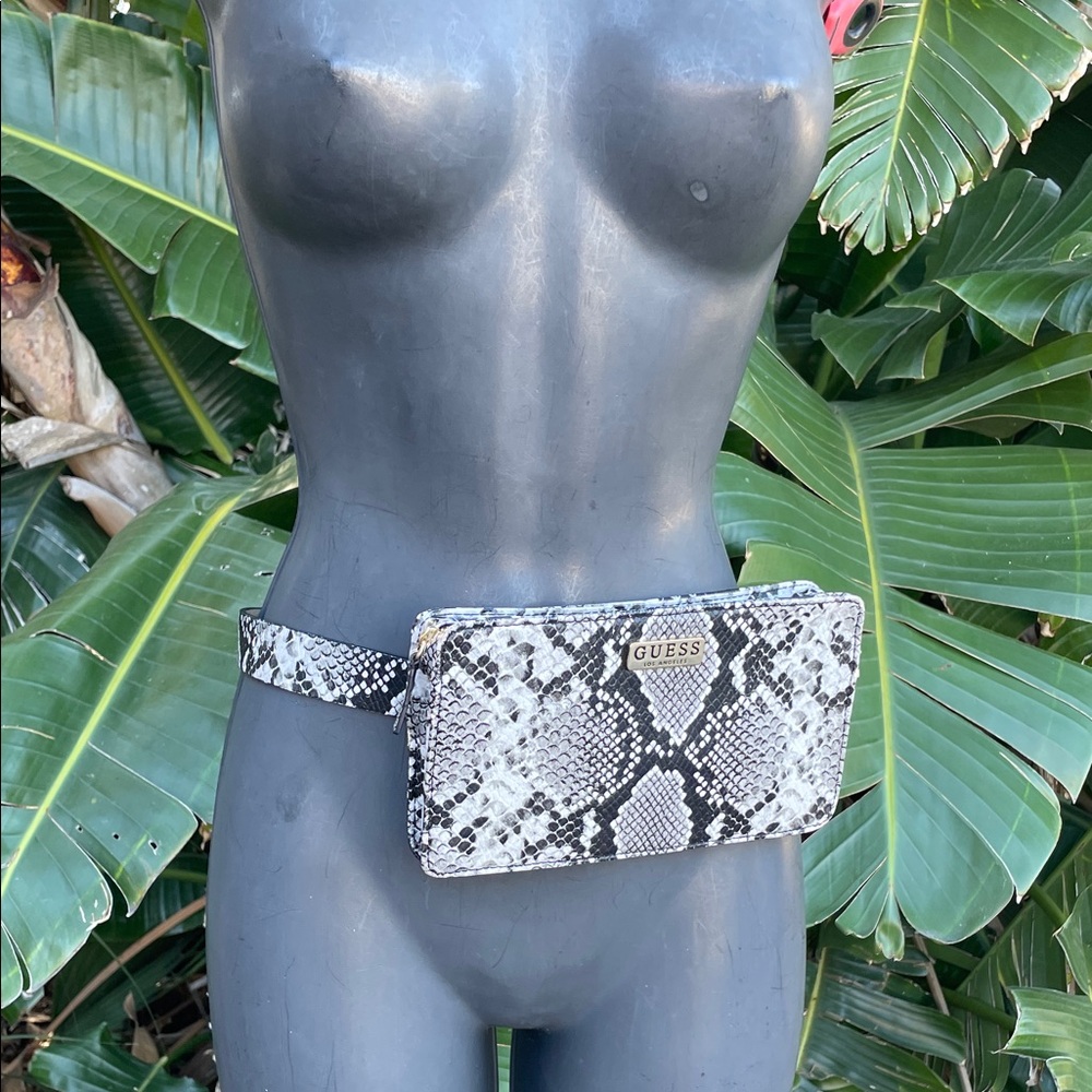 snakeskin belt was sliding clutch